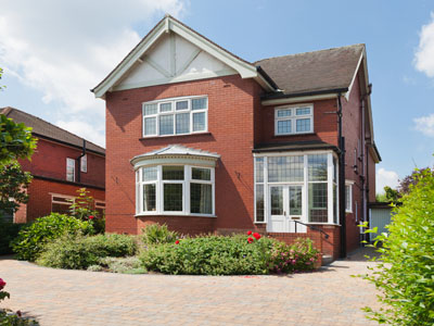 artificial grass design Swindon